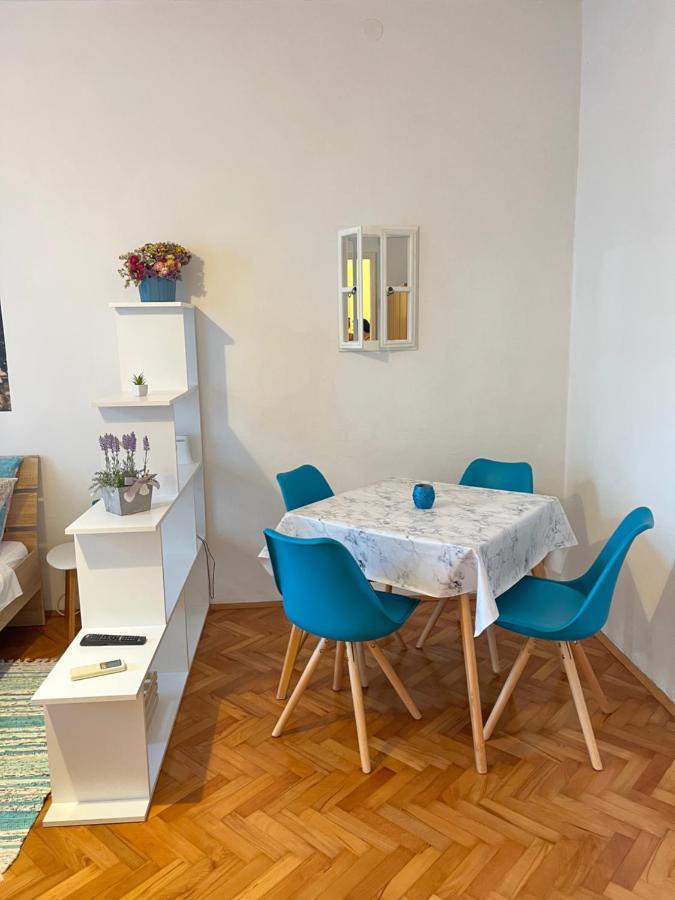 Colorita Pula